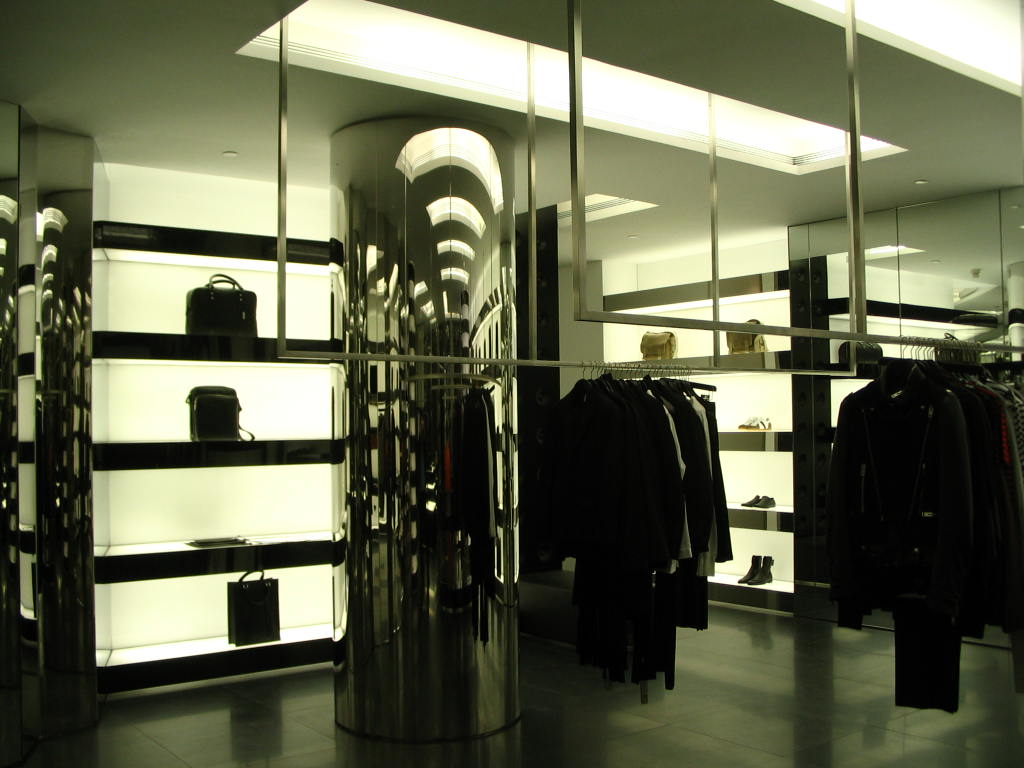 男装上海专卖店（施工图及实景）